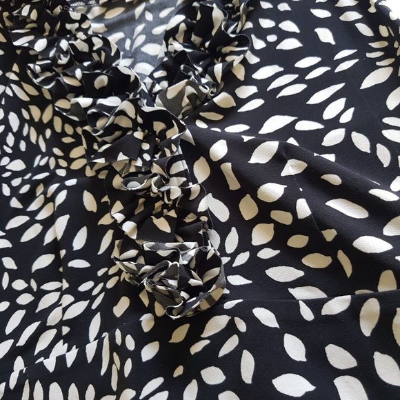 - Cleo Size 4 Sleeveless Summer Dress - Picture 4 of 5